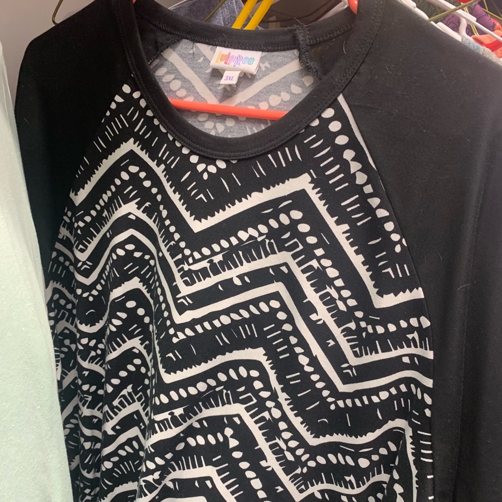 Lularoe - Picture 4 of 6